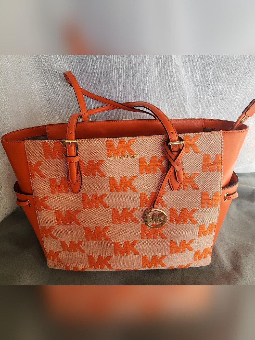 Michael Kors Gilly Large Signature Drawstring Travel Tote Bag Poppy Orange